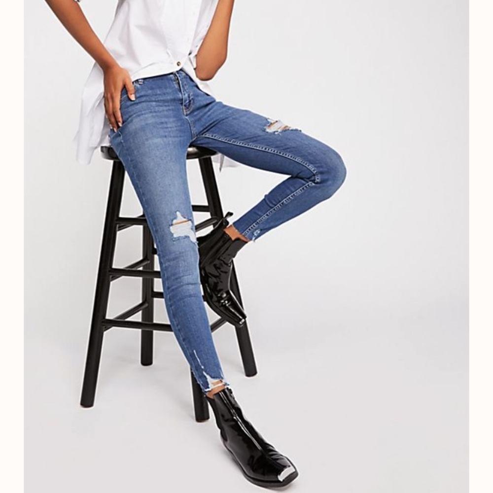 Free People Shark-bite Skinny Jeans